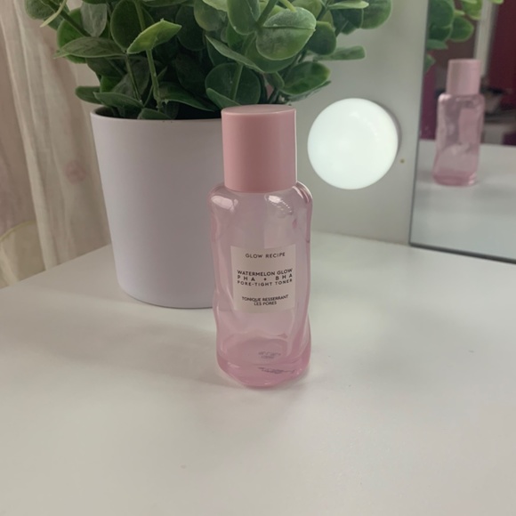 (EMPTY) Mini Glow recipe pore tight toner. - Picture 2 of 4
